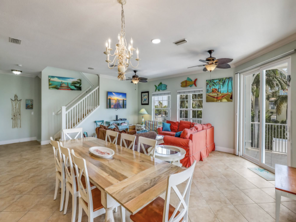 Expansive Beach Home - Casual Luxury - Steps to the Beach